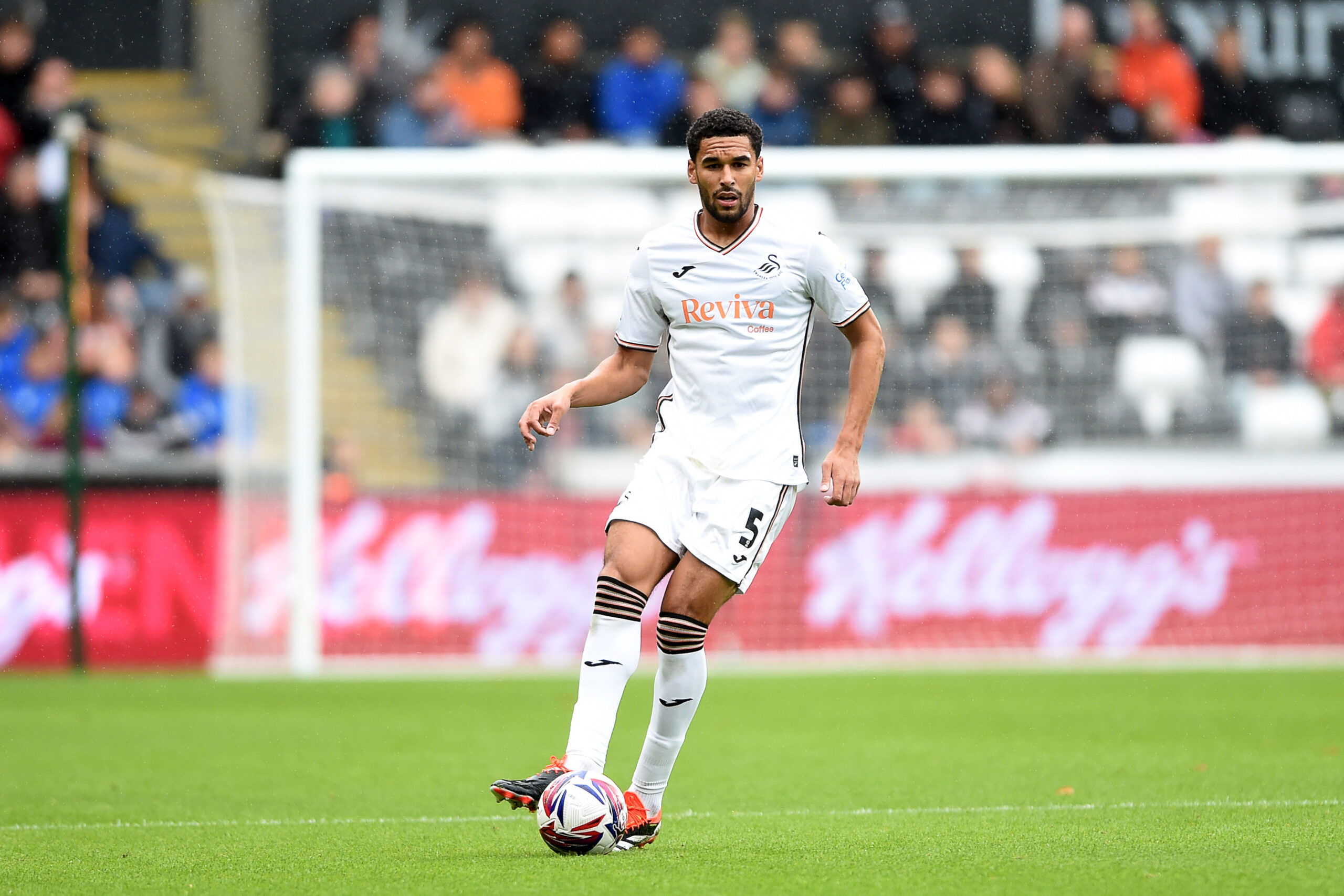 Ben Cabango is having a good start of the season for Swansea City.