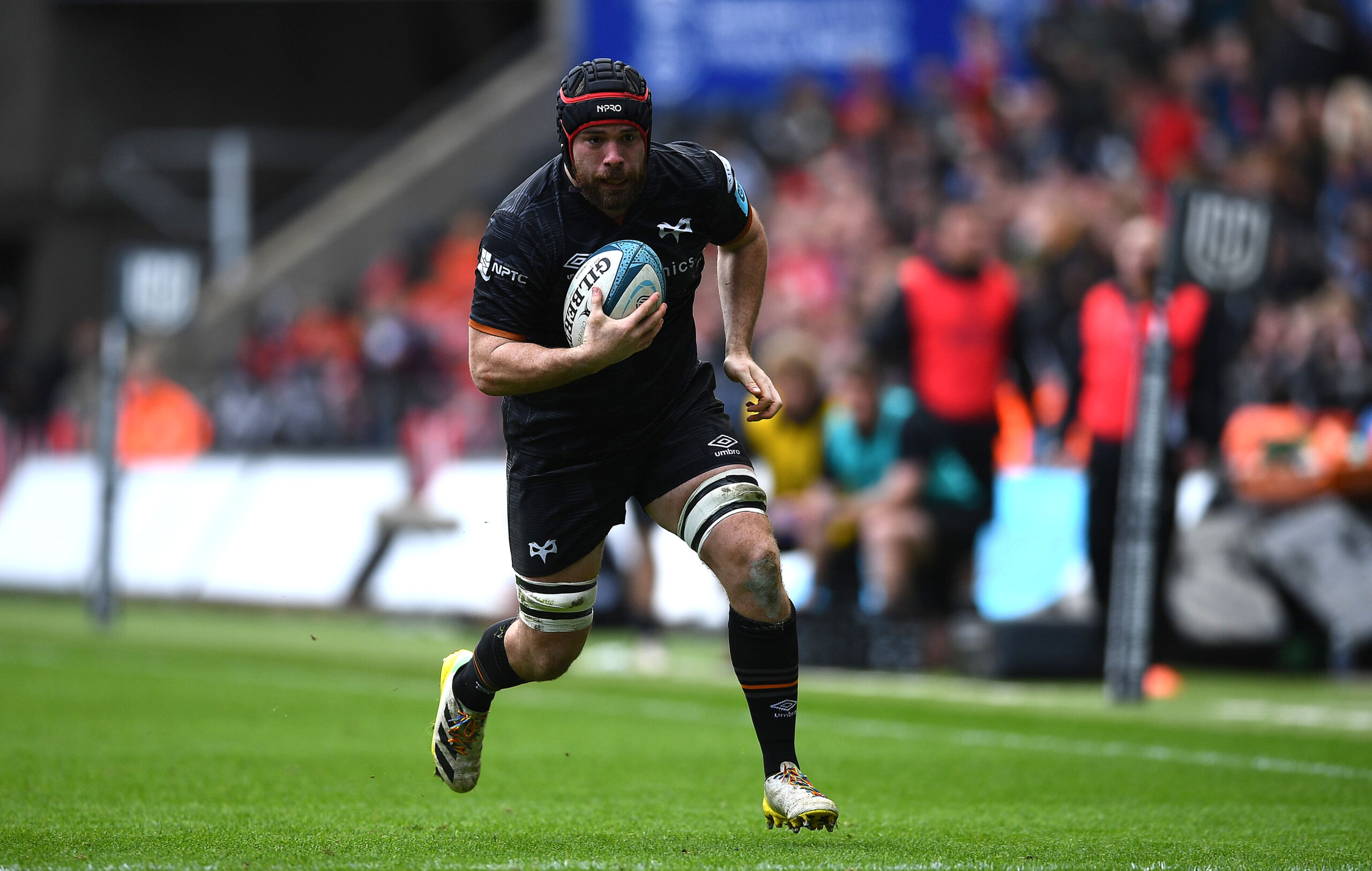 Morris is part of a strong back row at Ospreys.