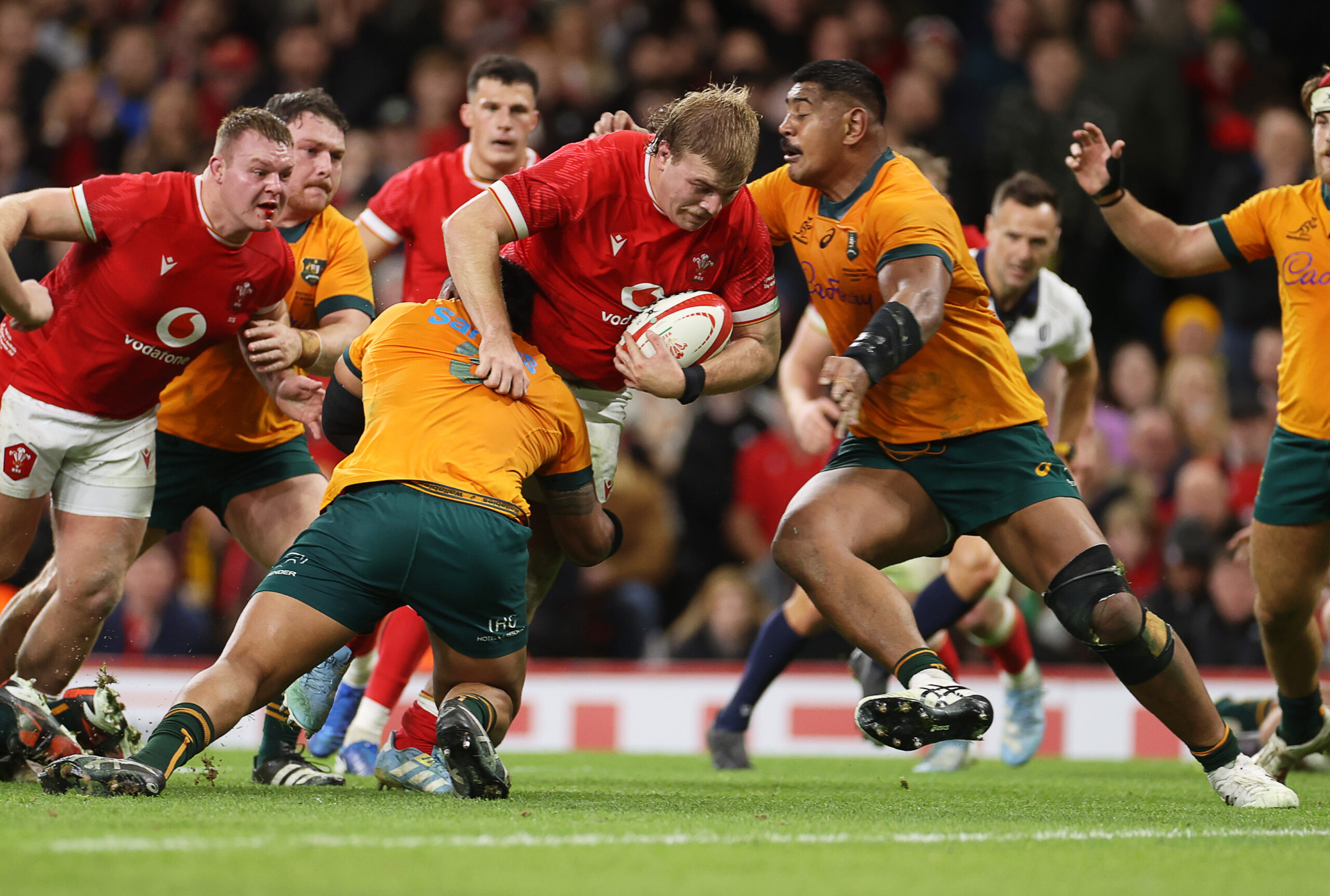 17.11.24 - Wales v Australia - Autumn Nations Series - Archie Griffin of Wales is tackled by Allan Alaalatoa of Australia