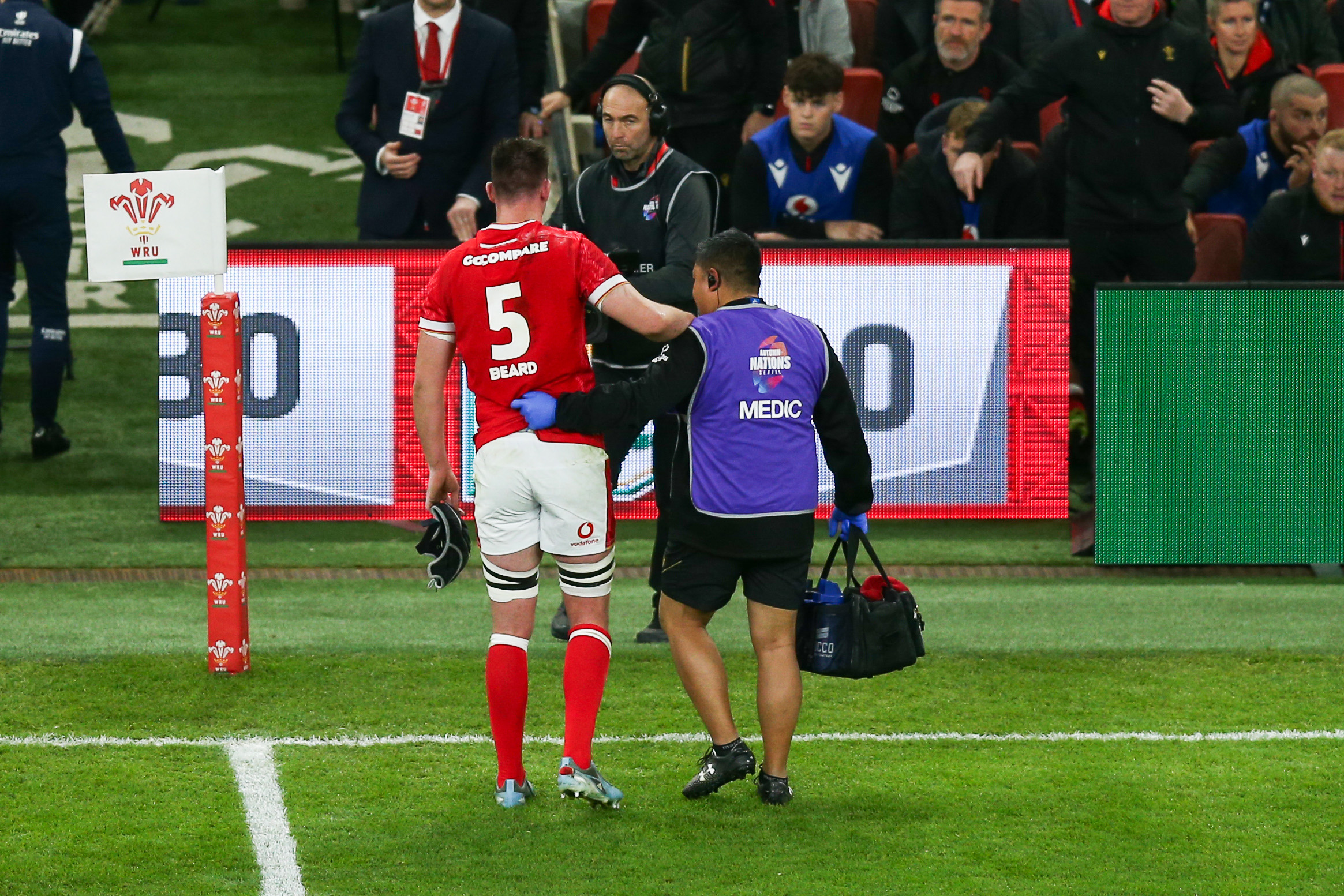 17.11.24 - Wales v Australia - Autumn Nations Series - Adam Beard of Wales leaves the field with an injury.